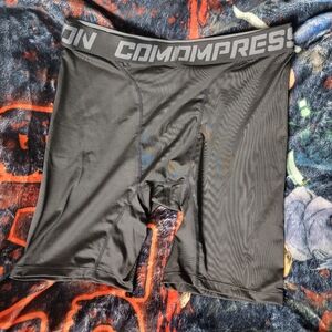 Compression Shorts in Black